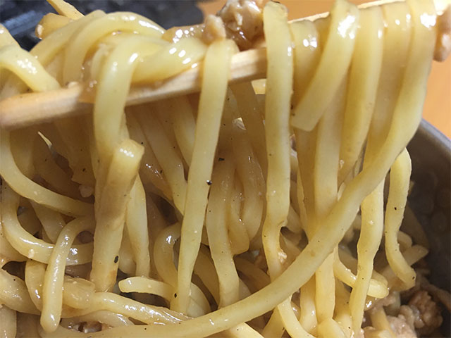 チンジャオロース風油そば